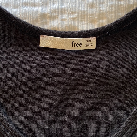 Aritzia Wilfred camisole - Picture 2 of 6